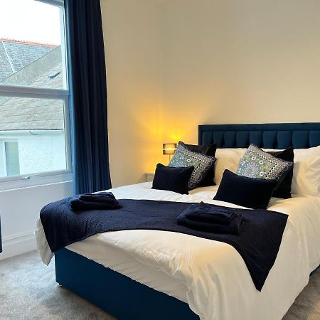 Heathcliff - 5 Bedroom House In Town Centre Tenby Bagian luar foto