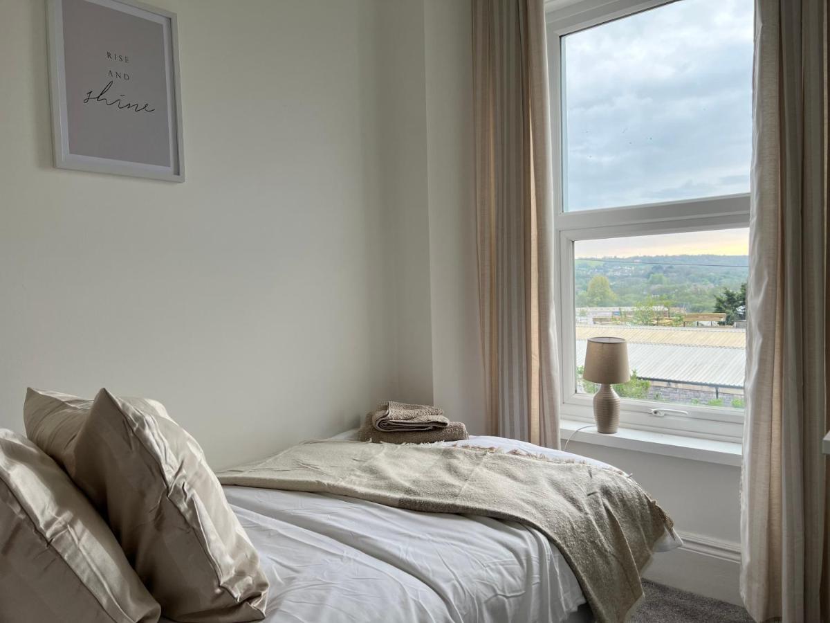 Heathcliff - 5 Bedroom House In Town Centre Tenby Bagian luar foto