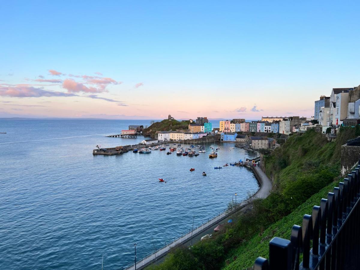 Heathcliff - 5 Bedroom House In Town Centre Tenby Bagian luar foto