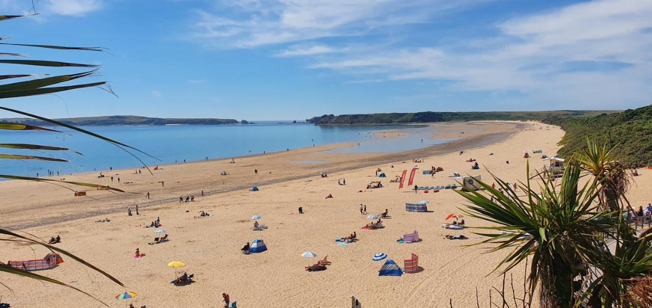 Heathcliff - 5 Bedroom House In Town Centre Tenby Bagian luar foto